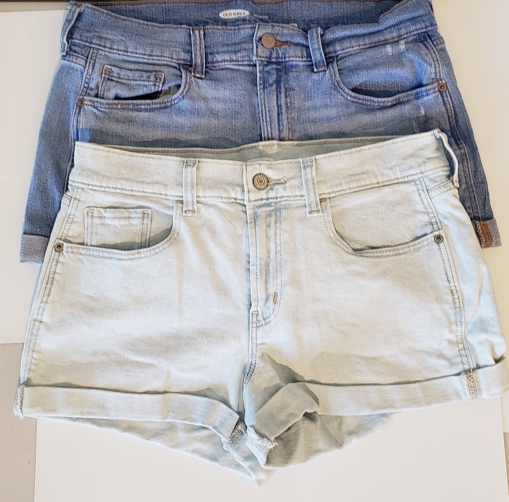 Old Navy (Lot Of 2) Boyfriend Jean Shorts Size 4  High Rise Medium & Lig…